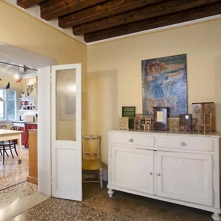 Locappart Santa Croce Apartment *