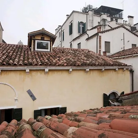 Locappart Santa Croce Apartment *
